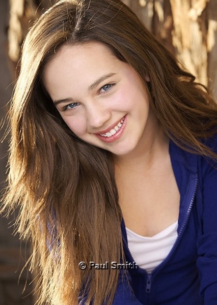 Mary Mouser