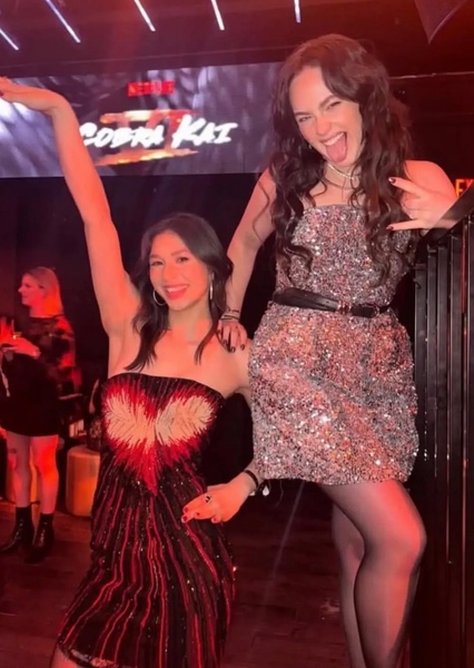 Mary Mouser and Oona O’Brien photo