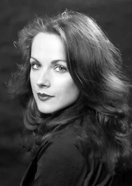 Mary Tamm photo