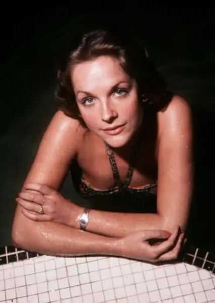 Mary Tamm photo