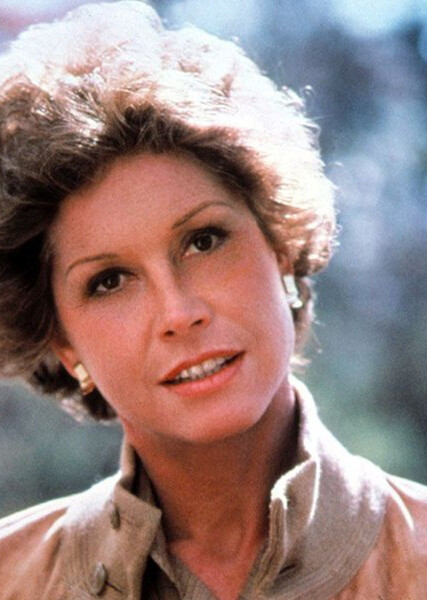 Lois Farrow