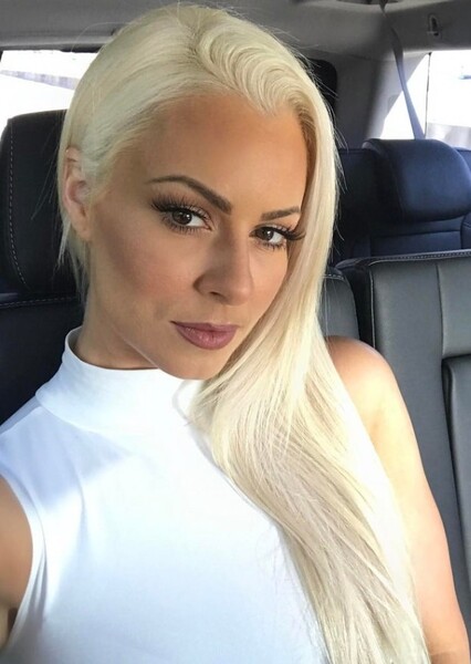 Maryse Ouellet Mizanin photo