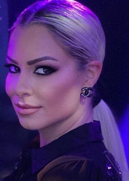 Maryse Ouellet Mizanin photo