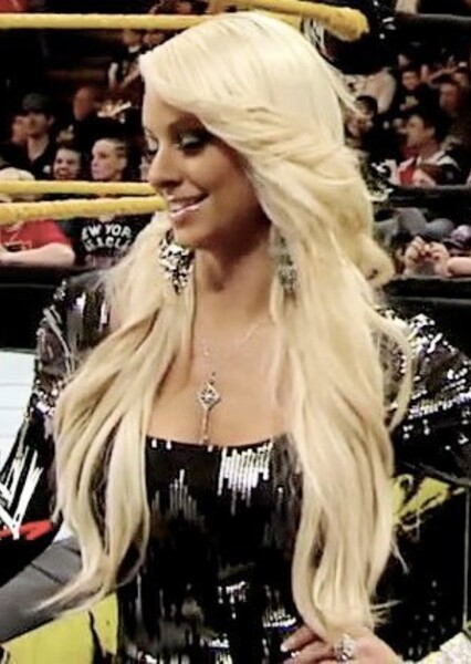 Maryse Ouellet Mizanin photo