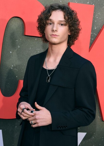Mason Thames