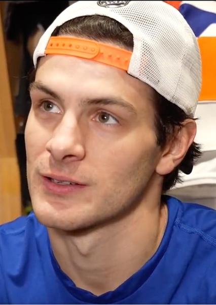 Mathew Barzal photo