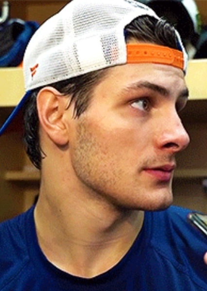Mathew Barzal photo