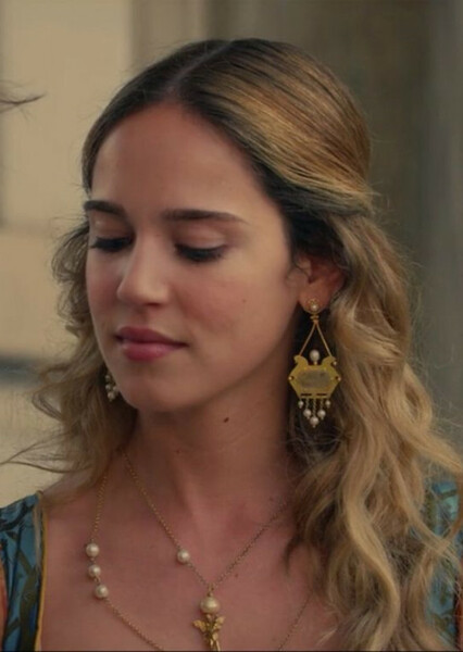 Matilda Lutz photo