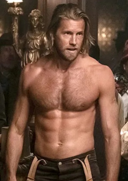 Matt Barr photo