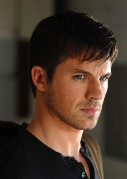 Matt Lanter