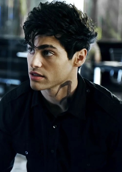Matthew Daddario photo
