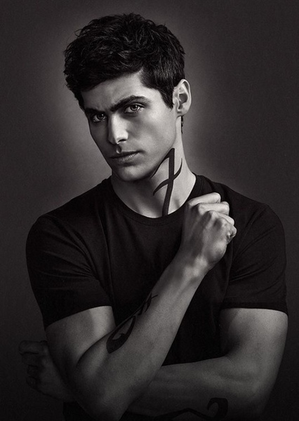 Matthew Daddario photo
