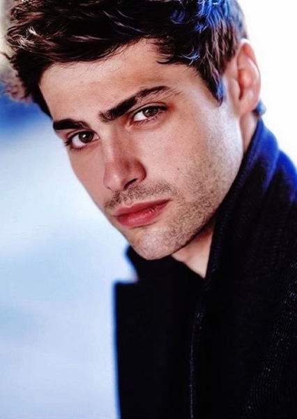 Matthew Daddario photo