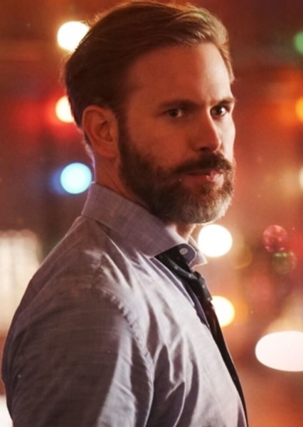 Matthew Davis photo