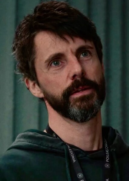 Matthew Goode photo