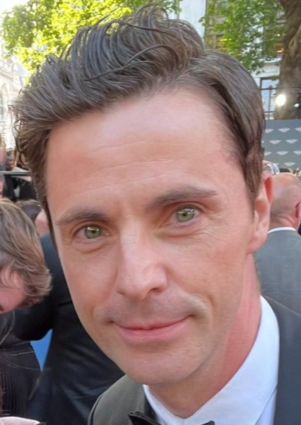 Matthew Goode photo