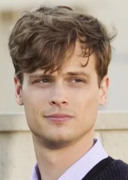 Matthew Gray Gubler photo