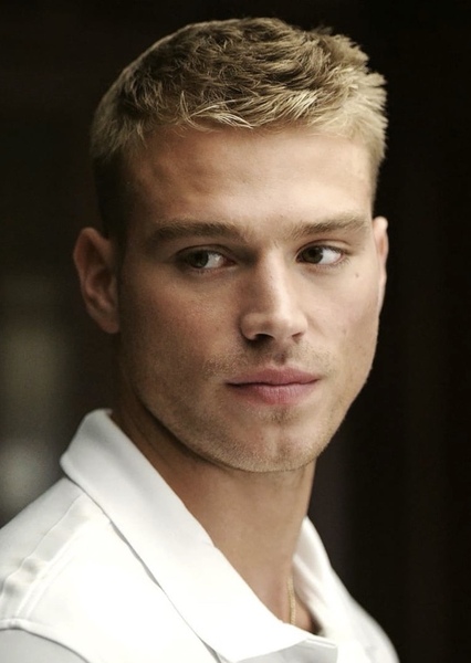 Matthew Noszka photo