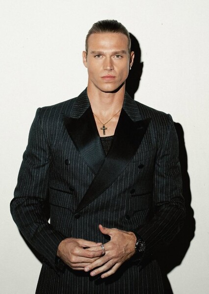 Matthew Noszka photo