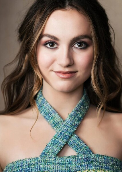 Maude Apatow photo