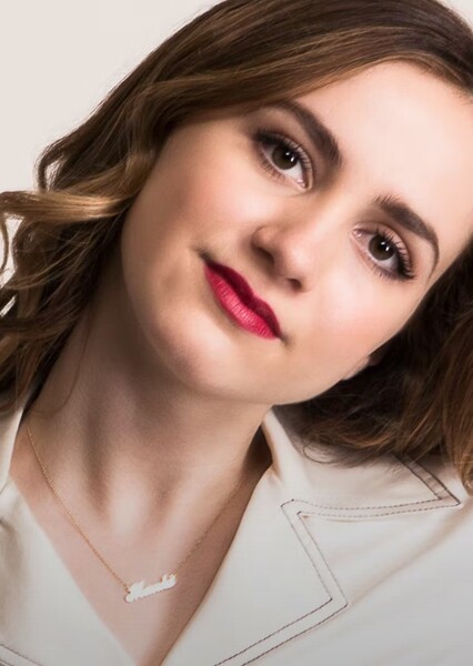 Maude Apatow photo