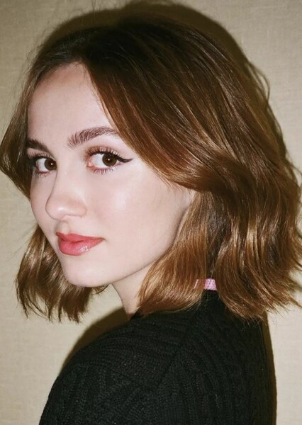 Maude Apatow photo