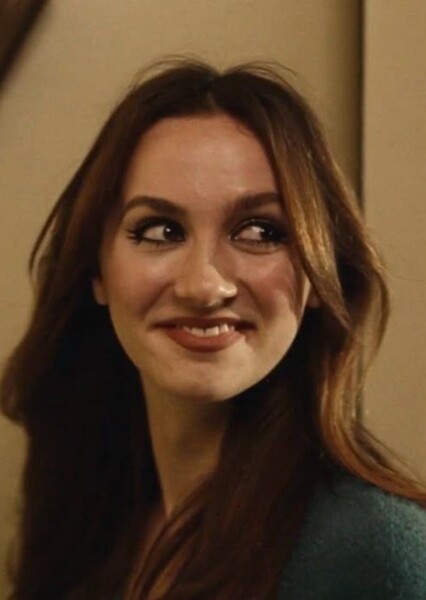 Maude Apatow photo