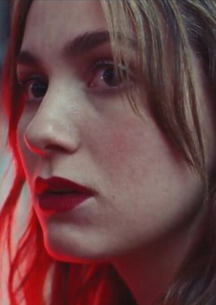 Maude Apatow photo