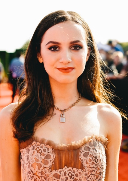 Maude Apatow photo