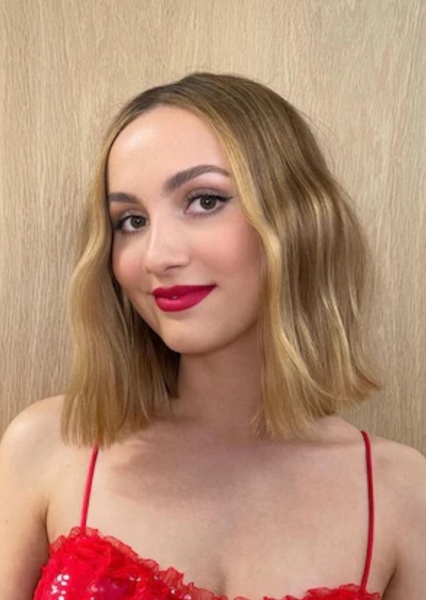Maude Apatow photo