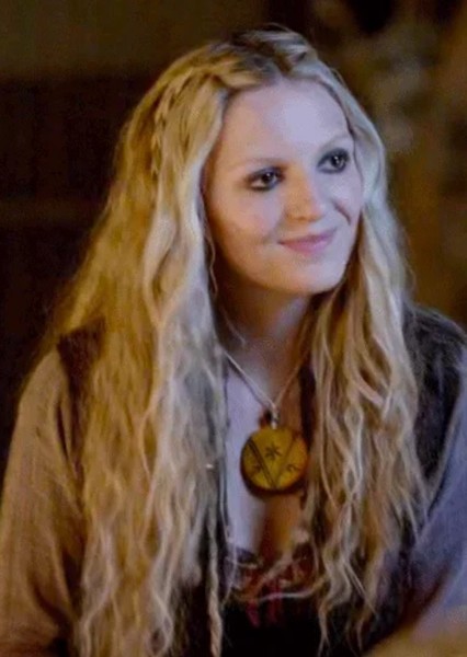 Maude Hirst photo