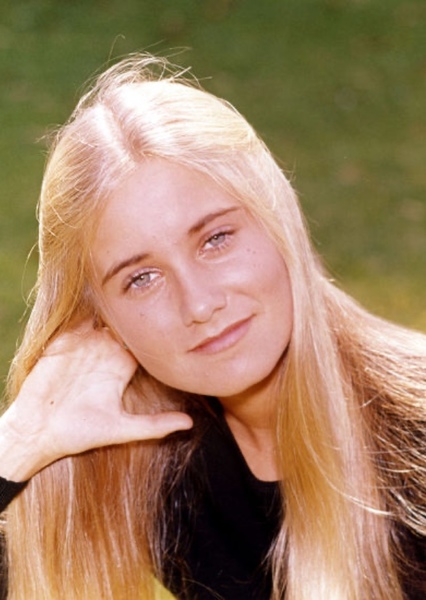 Maureen McCormick photo