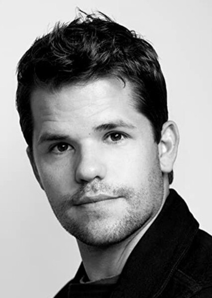 Max Carver photo