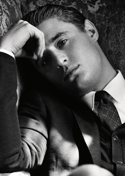 Max Irons photo