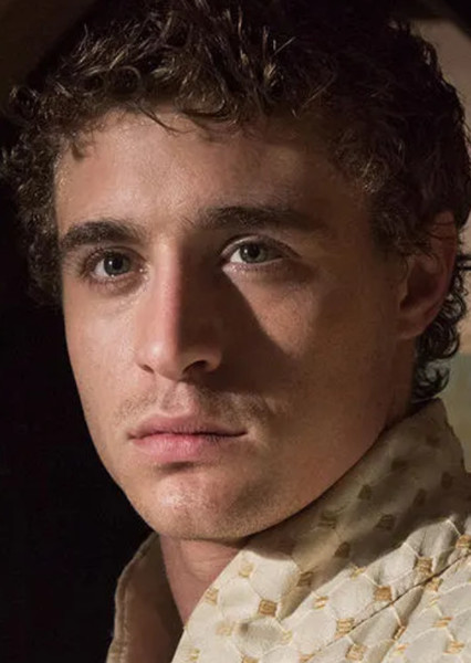 Max Irons photo