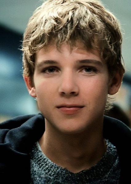 Max Thieriot photo