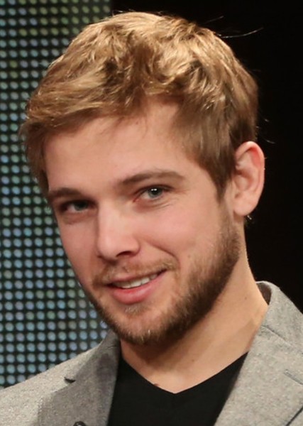 Max Thieriot photo