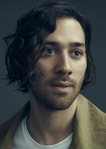 Maxim Baldry photo
