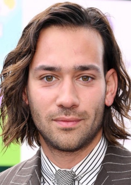 Maxim Baldry photo