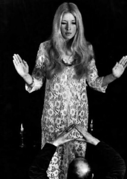 Maxine Sanders photo