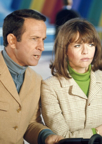 Maxwell Smart and Agent 99 photo