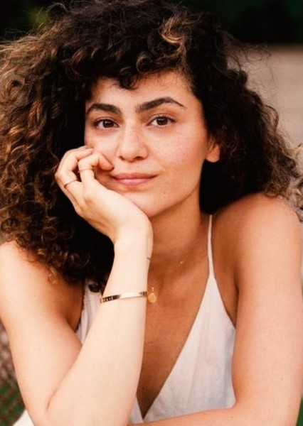 May Calamawy photo