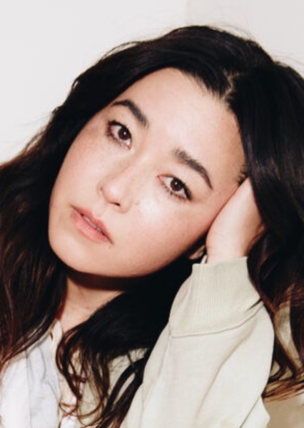 Maya Erskine photo