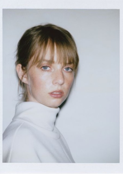Maya Hawke photo
