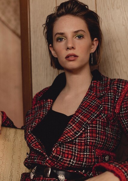 Maya Hawke photo