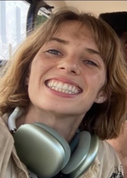 Maya Hawke photo