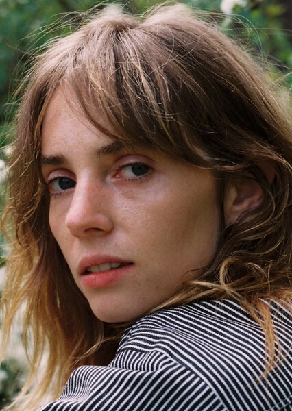 Maya Hawke photo