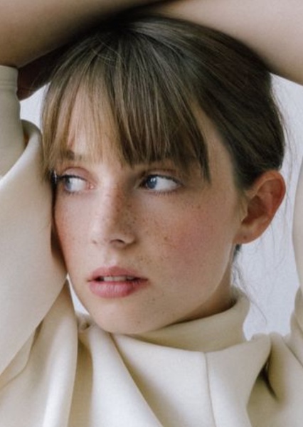 Maya Hawke photo
