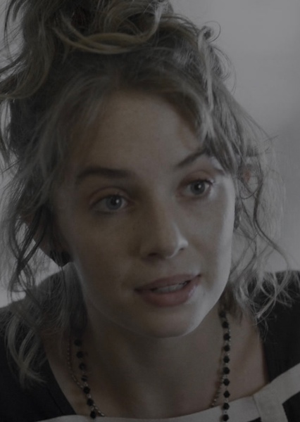 Maya Hawke photo
