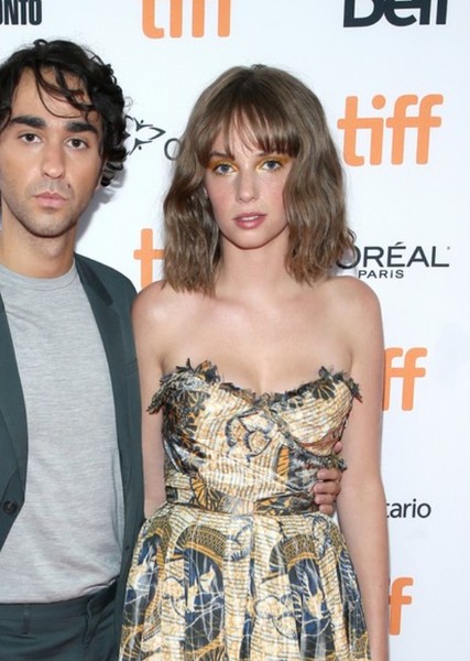 Maya Hawke photo
